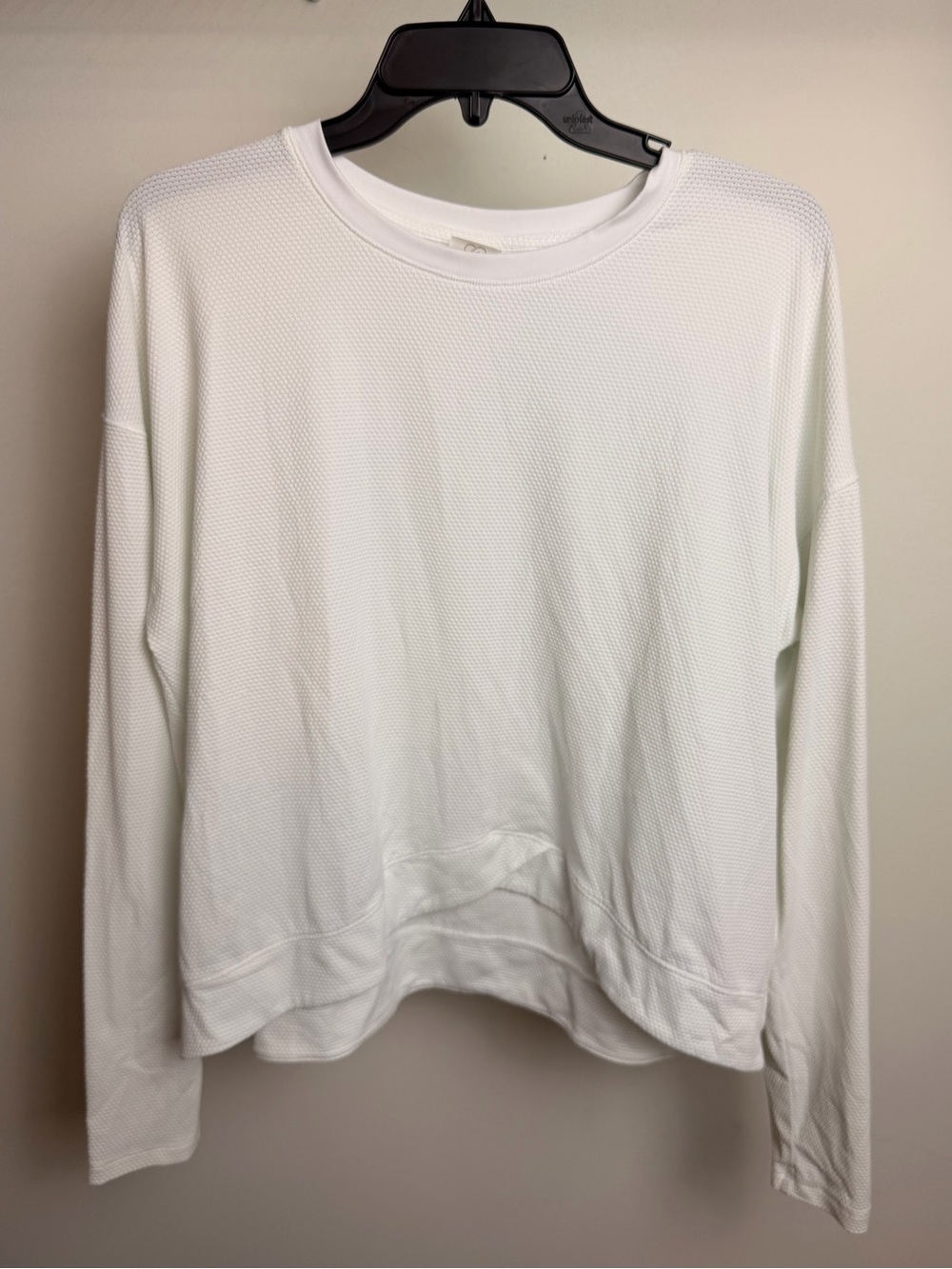 CALIA by Carrie Underwood White Textured Cross Front Sweatshirt Women’s XL